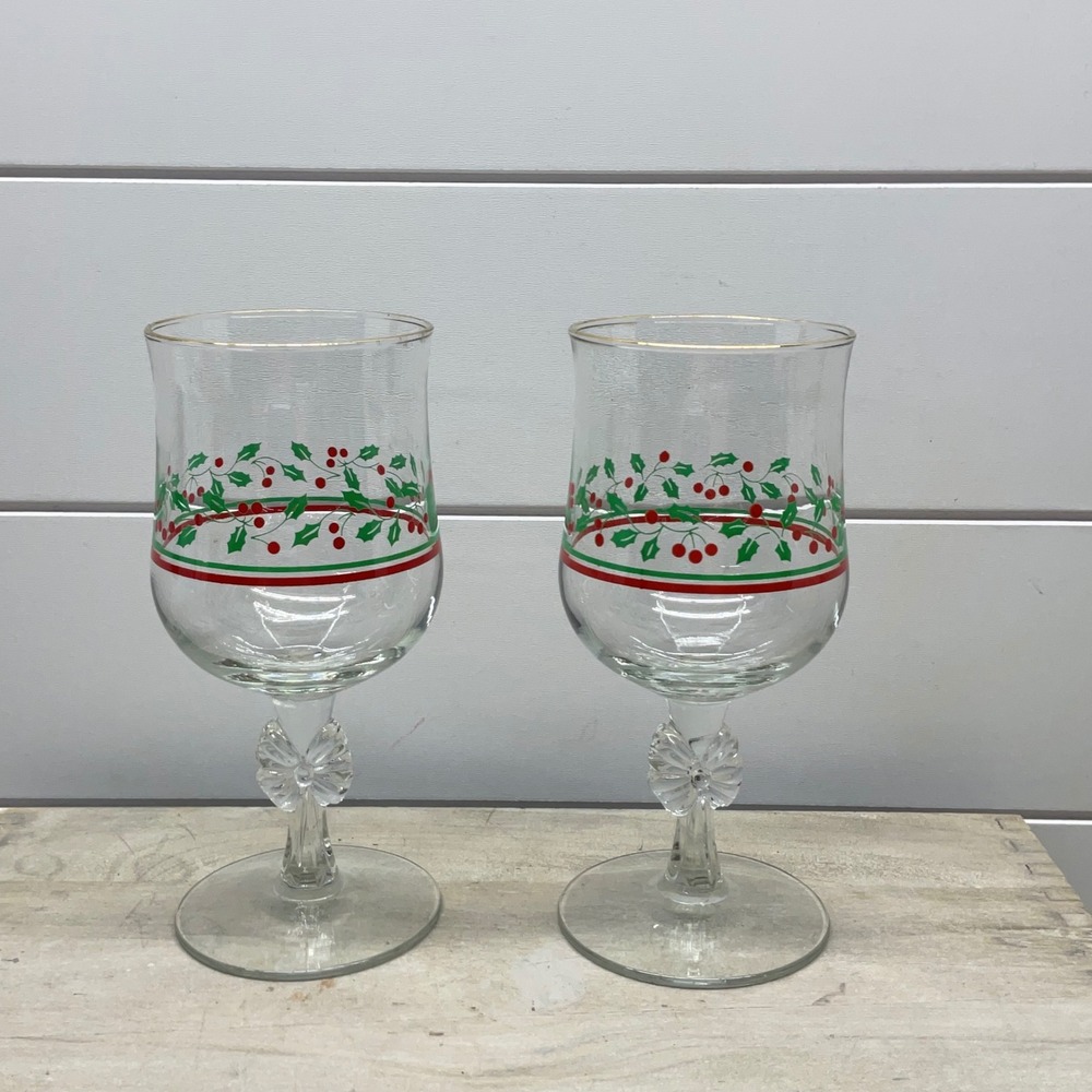 Vintage Christmas Holly Berry Wine Glasses Bow Stem Gold Rim Set of 2